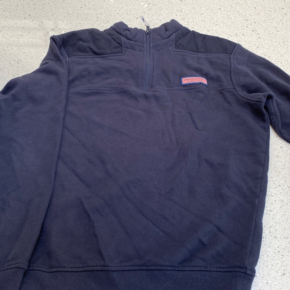 Vineyard Vines- sweatshirt